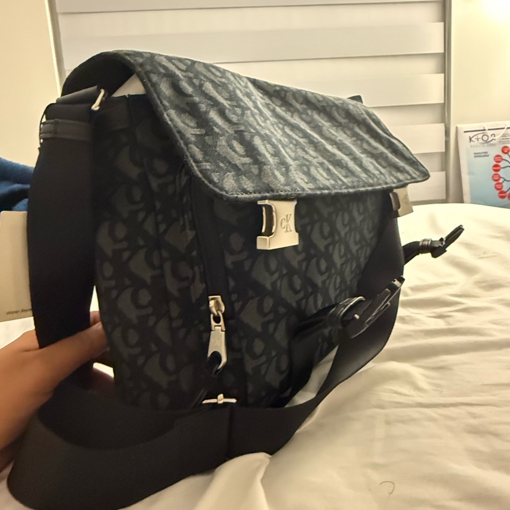 Brand New Calvin Klein Dark Gray Patterned Messenger Bag